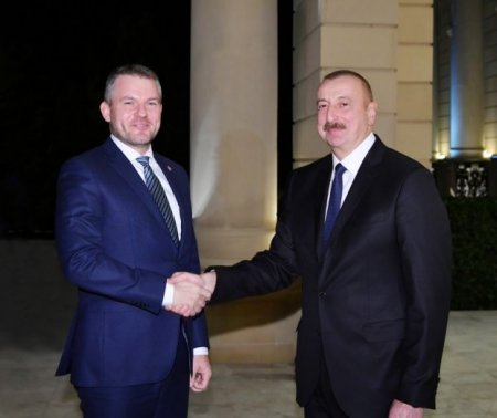 Azərbaycan Prezidenti və Slovakiya Baş nazirinin geniş tərkibdə görüşü