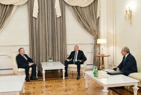 "Bilirsiniz ki, bu Ermənistanda psixoz tutmalara səbəb olur..."