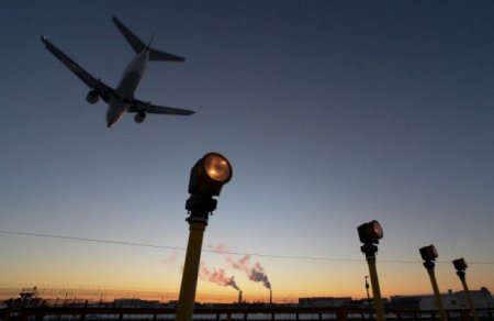 Bakıdan uçan təyyarə Moskva səmasında başqa təyyarə ilə toqquşma təhlükəsi yaşayıb