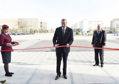 İlham Əliyev Sumqayıtdan Bakıya qatarla gəldi