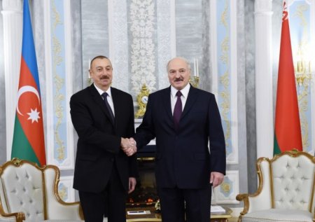 Azərbaycan və Belarus prezidentlərinin geniş tərkibdə görüşü olub