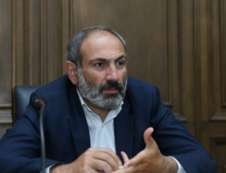 Paşinyanla erməni kilsəsi arasında qalmaqal böyüyür