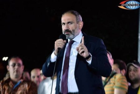 Paşinyan Çəmbərəkdən Qarabağ separatçılarını hədələdi