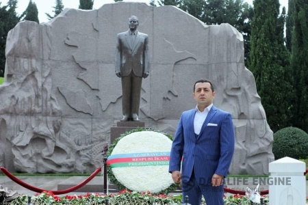 Aqil Acalov:Memarlıqdan dövlət başçısına qədər gəldiyi yol onu müdrik,uzaqgörən siyasətçilərdən etdi
