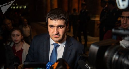 Paşinyanın mətbuat katibi Lukaşenkonun bəyanatını təkzib etdi