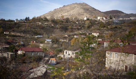 Zəngilana köçən Elviranın evini əlindən aldılar