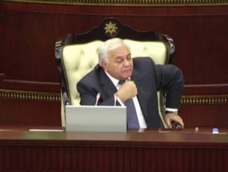 Milli Məclisin rəhbərliyi parlamentin yubileyini unutdu