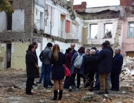 Bakıda keçmiş icra başçısının şirkəti binanı söküb “aradan çıxdı”, cinayət işi qaldırıldı