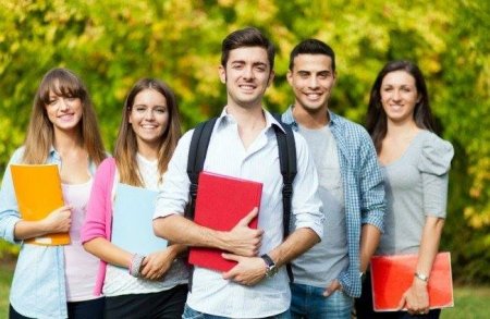 Xarici ölkələrdə alınan bəzi diplomlar Azərbaycanda niyə tanınmır?