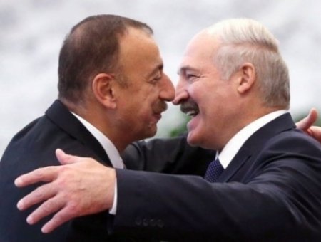 “Zəng vurdum ki, İlham, mənə təcili 900 milyon dollar lazımdır...”
