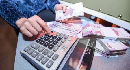 İlham Əliyev Vergi Məcəlləsində dəyişiklik edilməsi haqqında qanunu imzaladı