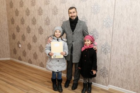 Şəhid ailələri və Qarabağ əlillərinə yeni mənzillər verildi