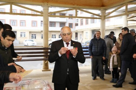 Şəhid ailələri və Qarabağ əlillərinə yeni mənzillər verildi