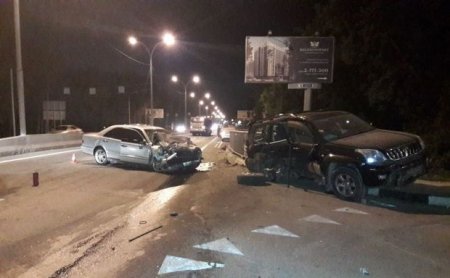 Sumqayıtın girişində qəza: tıxac yarandı