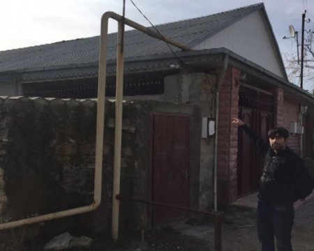 Bir gündə üç evi soydu
