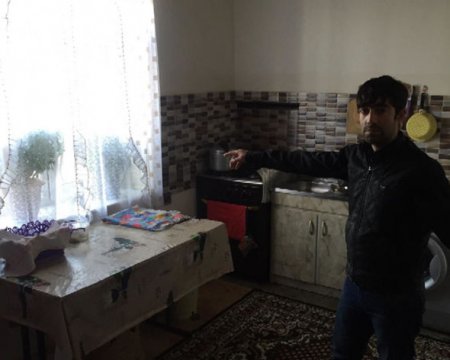 Bir gündə üç evi soydu
