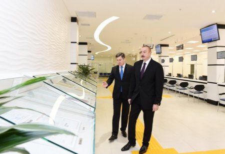İlham Əliyev yeni Əmlak Xidmətləri Məkanının açılışında