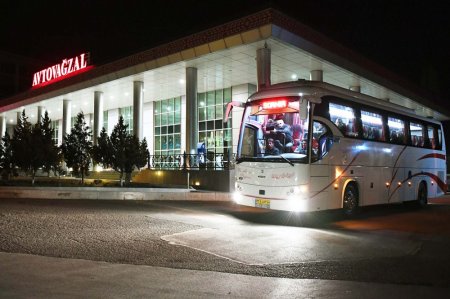 Naxçıvandan Bakıya gecə reysləri fəaliyyətə başladı