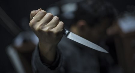 Bakının mərkəzində gənc vəhşicəsinə öldürüldü