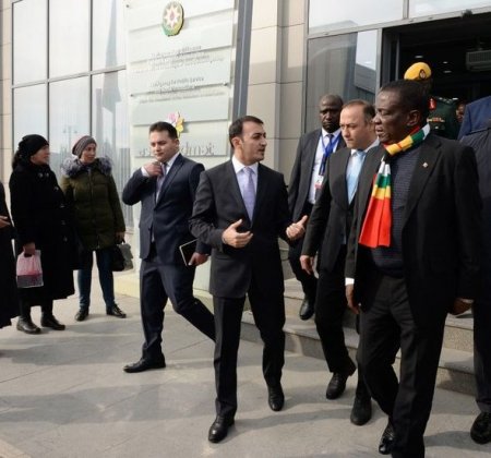 Zimbabve prezidenti “ASAN xidmət”də