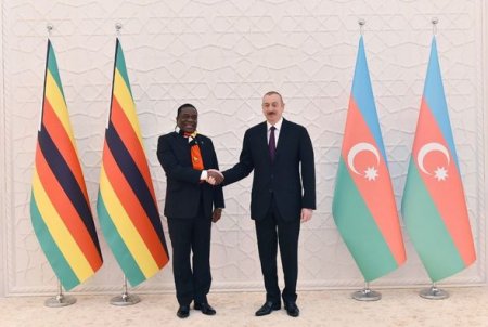 İlham Əliyev Zimbabve prezidenti ilə görüşüb
