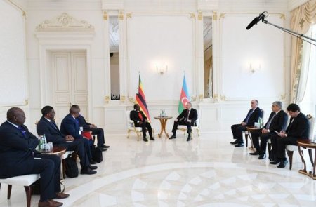 İlham Əliyev Zimbabve prezidenti ilə görüşüb