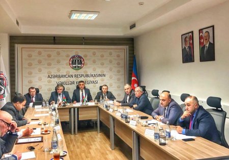 Kollegiya 3 vəkilin fəaliyyətini dayandırdı