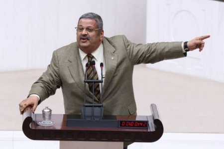 Azərbaycanlı qulluqçu  mərhum Osman Yağmurdərəlinin evini soyub qaçdı