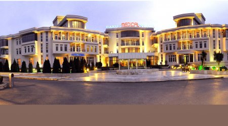 “Baku Medical Plaza”da əməliyyat olunan müəllimə ölüm ayağında