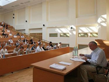 Dövlət sifarişli tələbə qəbulu yerlərinin sayı 65% artırılacaq Dövlət sifarişli tələbə qəbulu yerlərinin sayı 65% artırılacaq