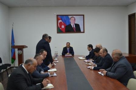 Gədəbəyin icra hakimiyyəti başçısı: “Şantaj və reket jurnalistikası işləməyə imkan vermir...” Gədəbəyin icra hakimiyyəti başçısı: “Şantaj və reket jurnalistikası işləməyə imkan vermir...”