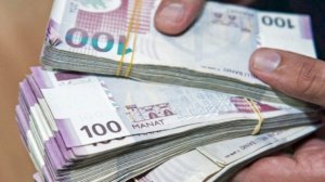 Bu şəxslərə 1500 manat pul verildi Bu şəxslərə 1500 manat pul verildi