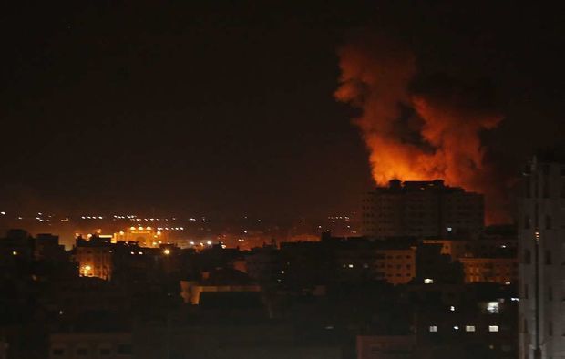 İsrail Qəzzanı bombalayır