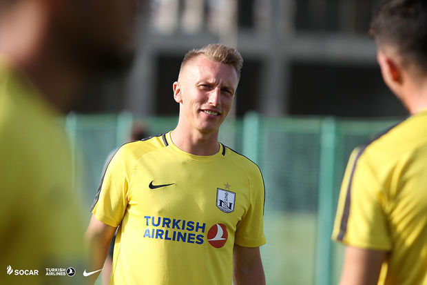 “Neftçi”nin futbolçusu: Xorvatiya Azərbaycana 2:0 qalib gələcək