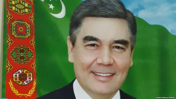 Türkmənistanda ölkə prezidentinin portretləri dəyişdirildi Türkmənistanda ölkə prezidentinin portretləri dəyişdirildi