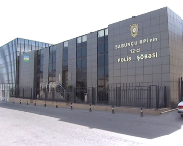 Bir gündə üç evi soydu